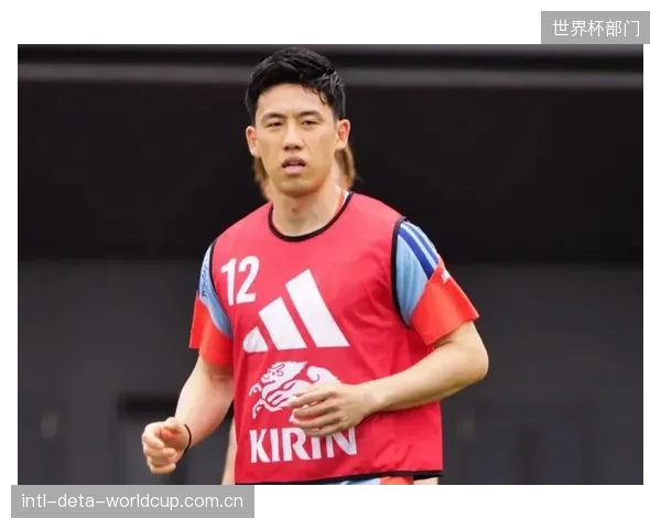 日本队遭遇伤病潮，久保建英与队长远藤航均在世界杯前经历伤病，考验球队阵容深度。